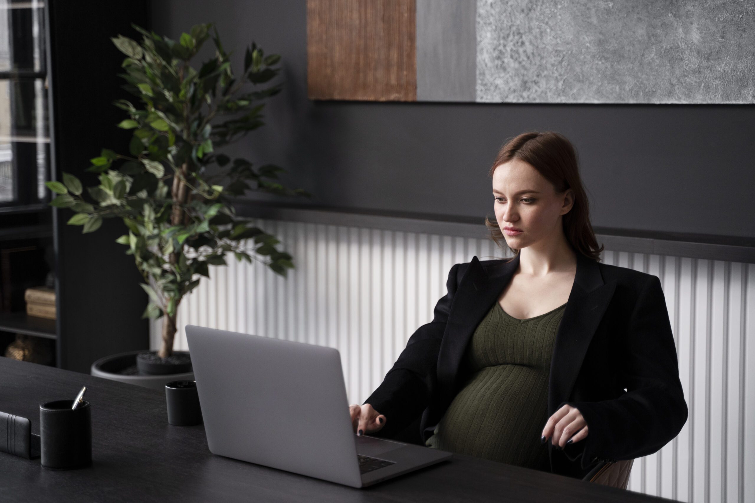 What Bronx moms say about balancing work and pregnancy